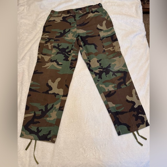 Camo Pants - Waist Size: 31 to 35 - Picture 6 of 6